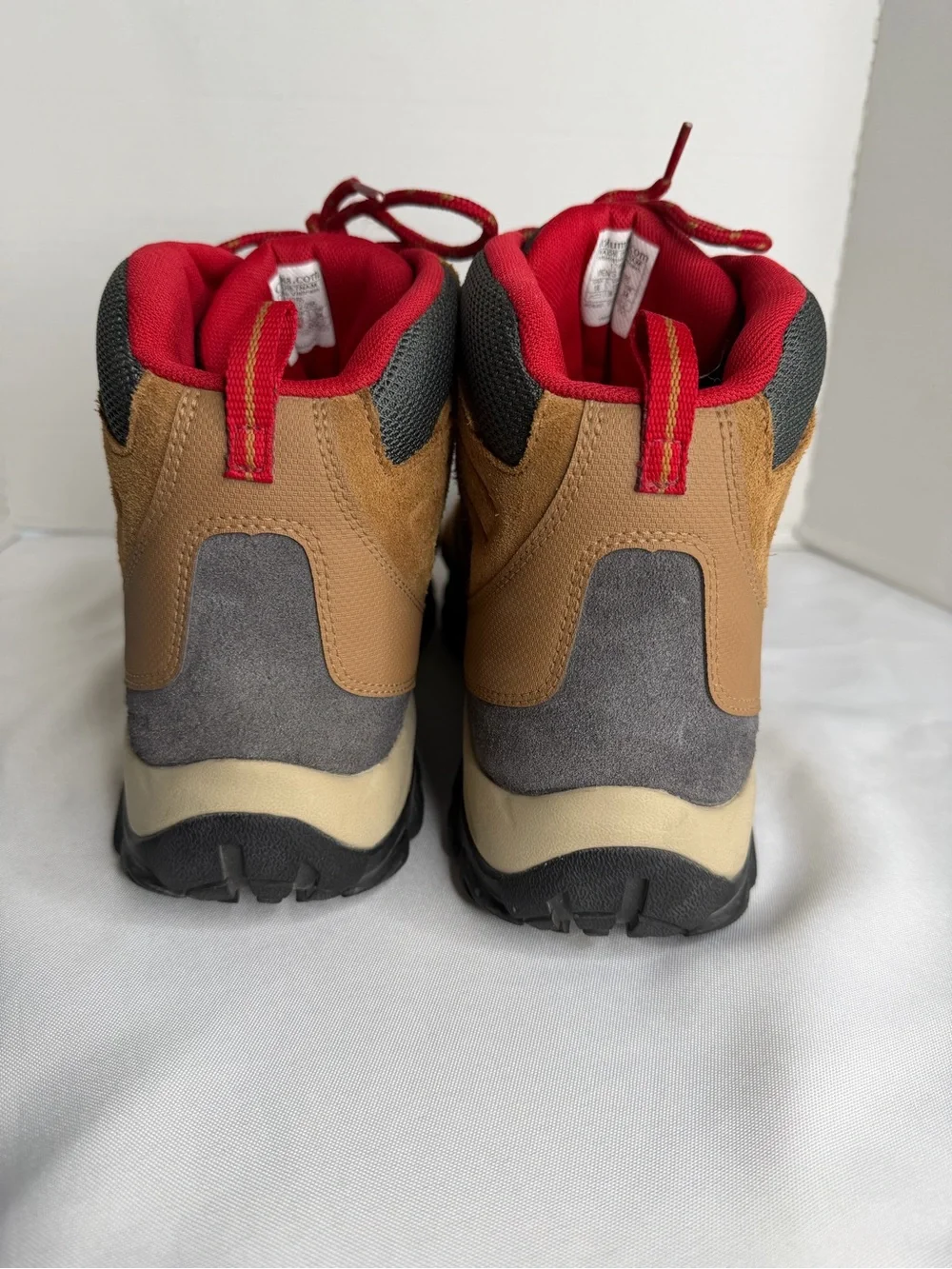 Columbia sturdy hiking